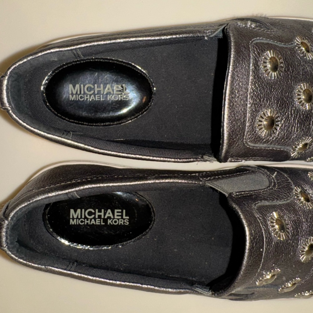 Michael Kors Gunmetal Grey Silver Studded Leo Leather Slip-On Sneakers Shoes 7 - Picture 15 of 16